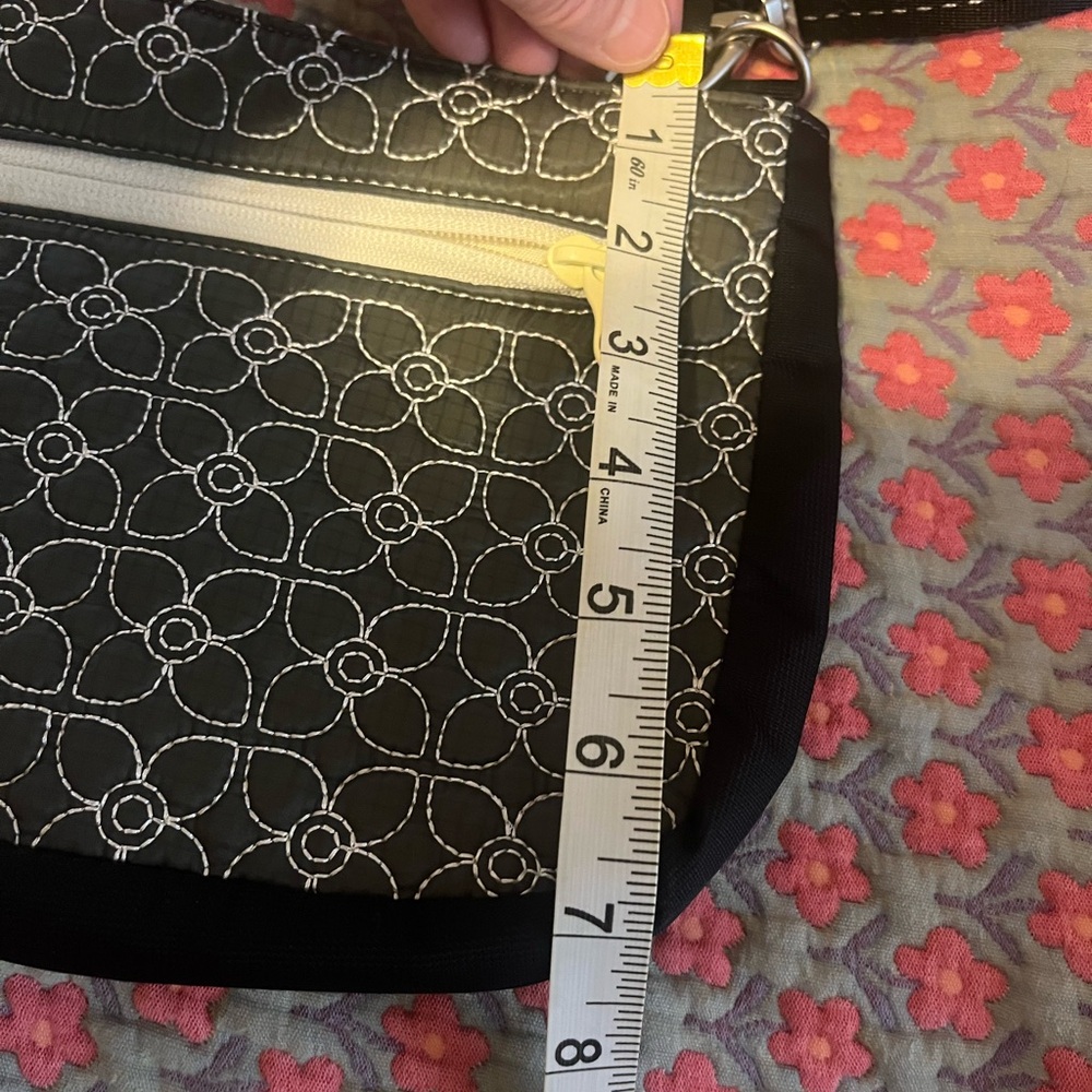 Sherpani Teal and Black Crossbody Bag - Picture 5 of 8